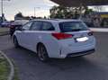 Toyota Auris Auris TS 1,33 dVVT-i  Touring Sports Weiß - thumbnail 2