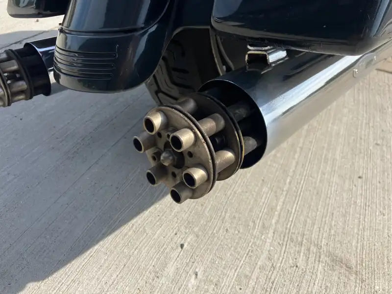 Harley-Davidson Street Glide - foto 7