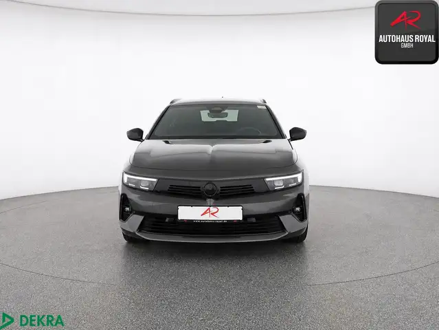 Opel Astra view 8