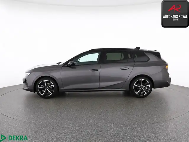 Opel Astra view 2
