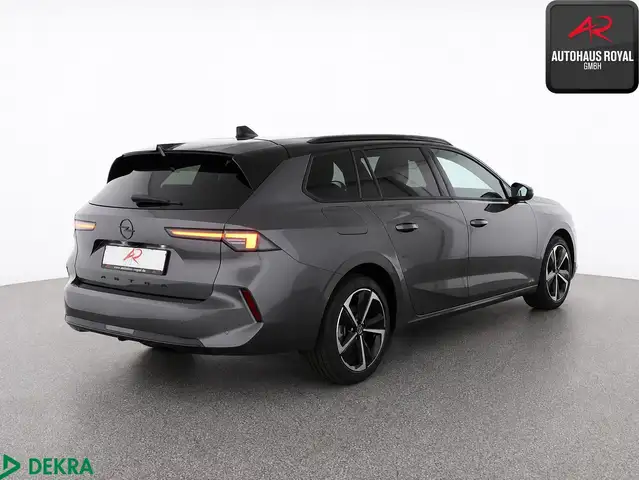 Opel Astra view 5