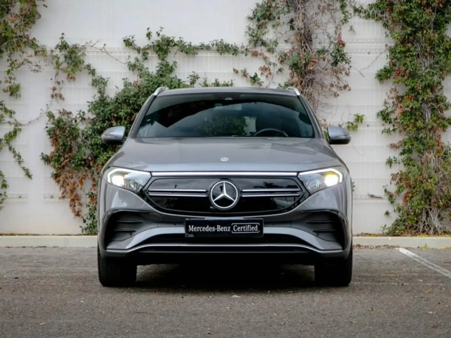 Mercedes-Benz EQA 250+ 190ch AMG Line Gris - 2