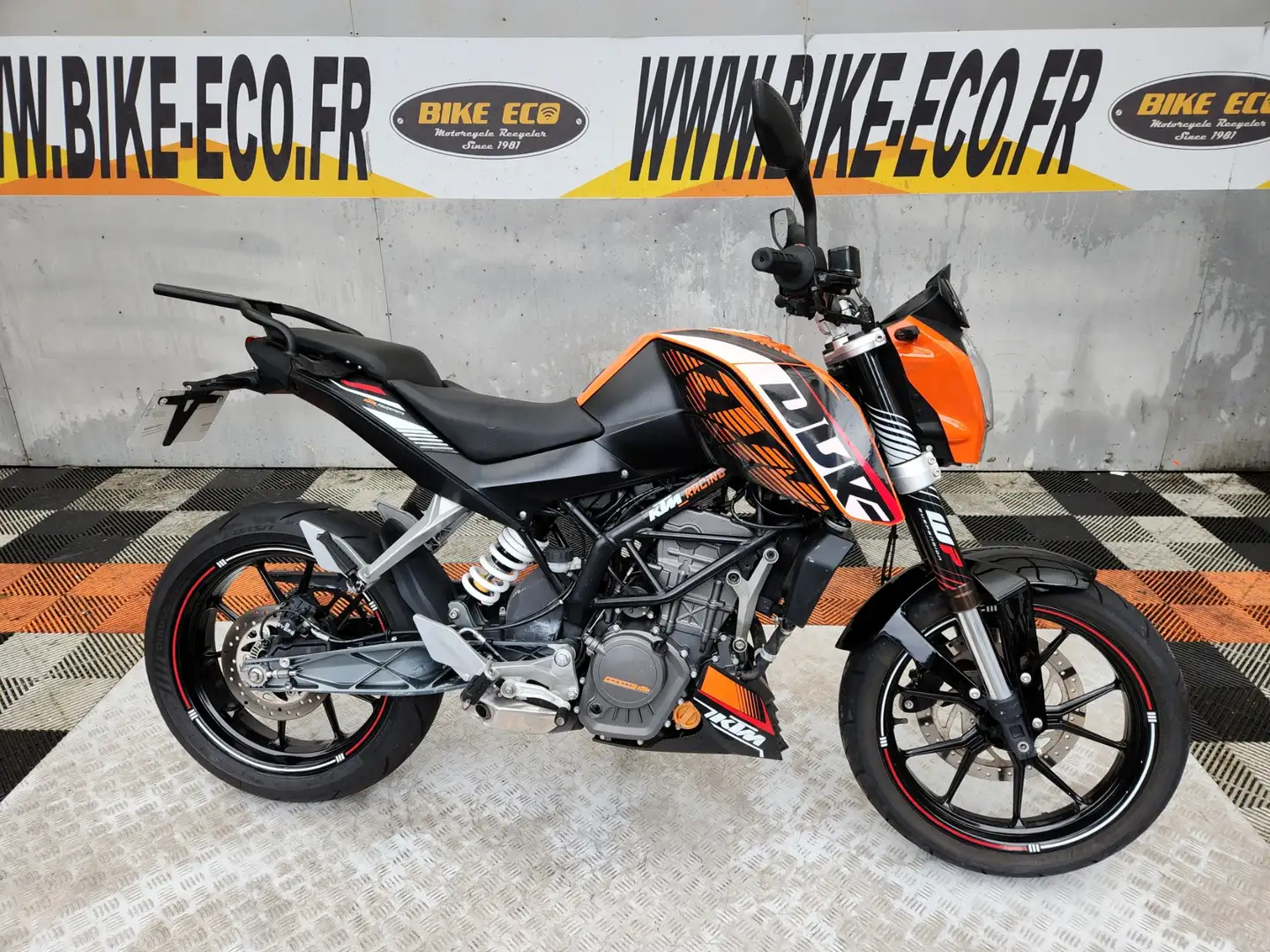 KTM 125 Duke Orange - 1