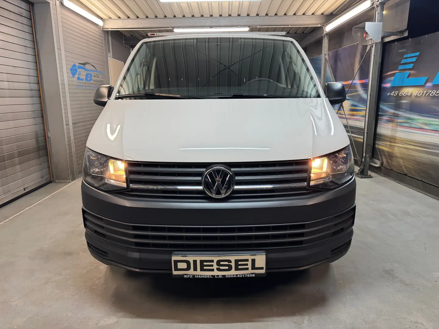 Volkswagen T6 Transporter Kasten lang Weiß - 2