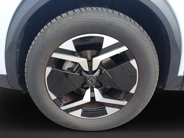 Peugeot 2008 view 8