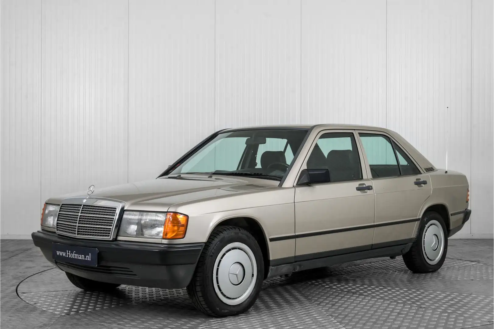 Mercedes-Benz 190 D 190D 1e eigenaresse 63000 km! . Grey - 1