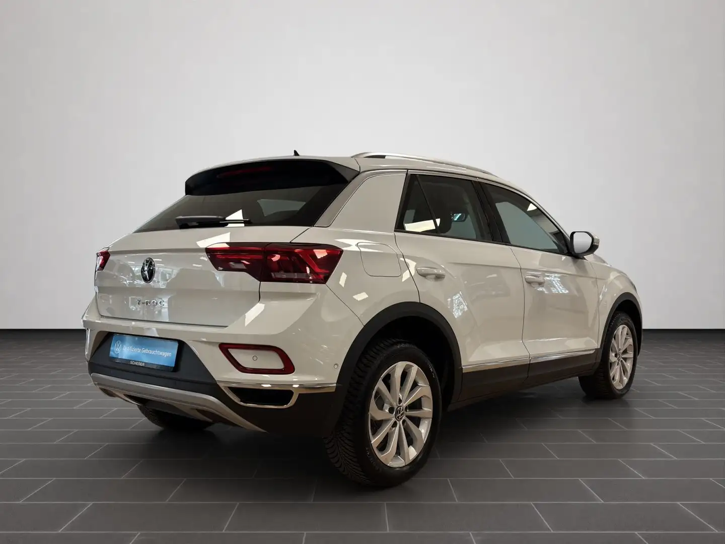 Volkswagen T-Roc Style 1.5 TSI Style DSG NAVI APP AHK RearV Weiß - 2