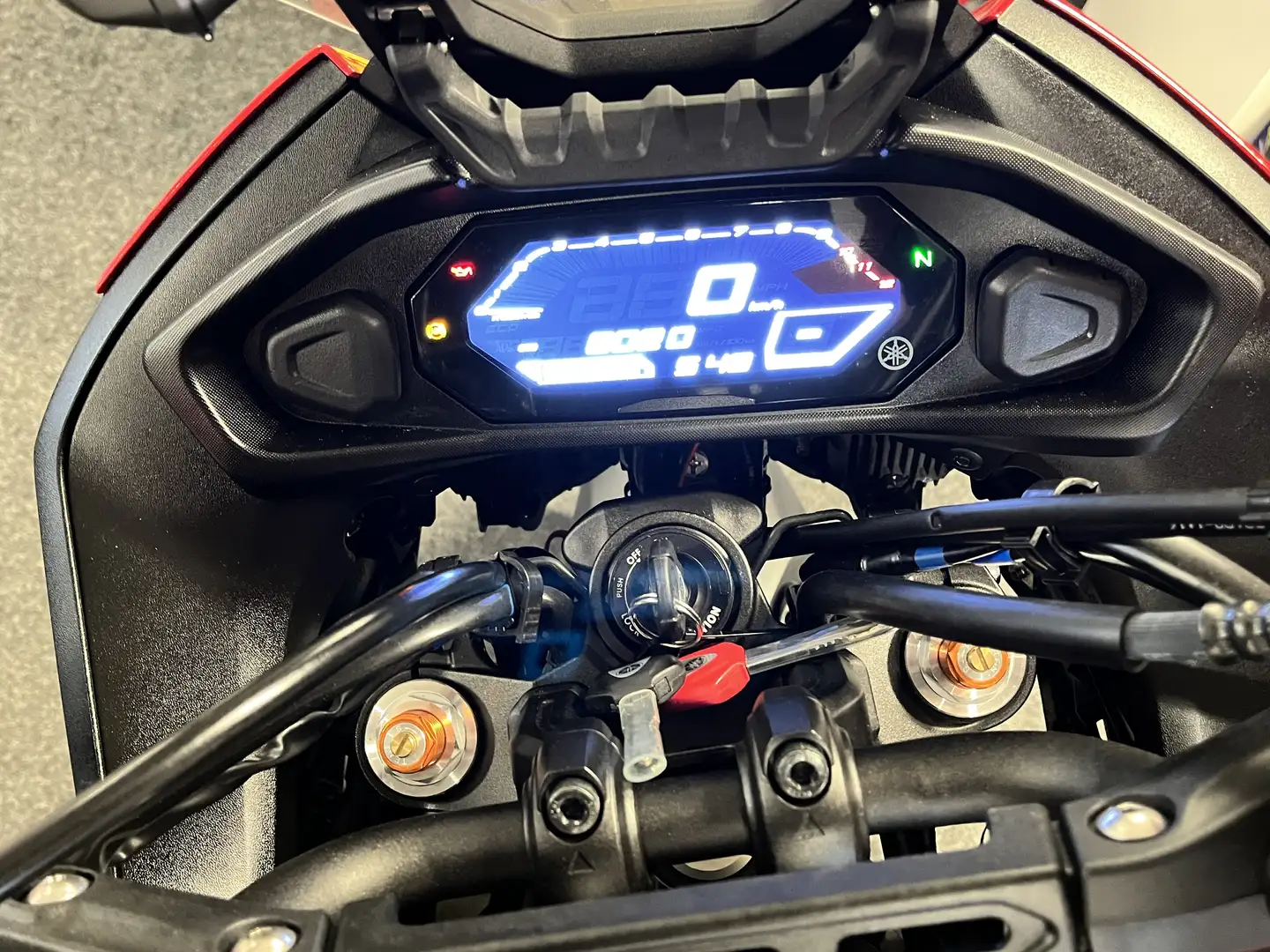 Yamaha Tracer 7 Rouge - 2