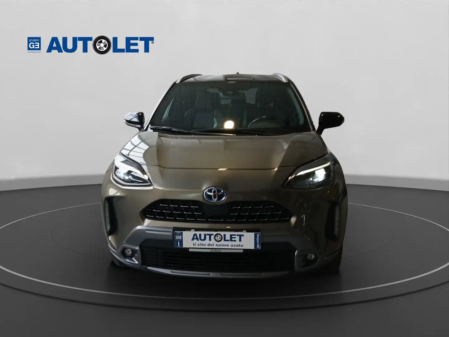 Toyota Yaris Yaris Cross Cross 1.5h Adventure awd-i 116cv e-cvt Grün - 2