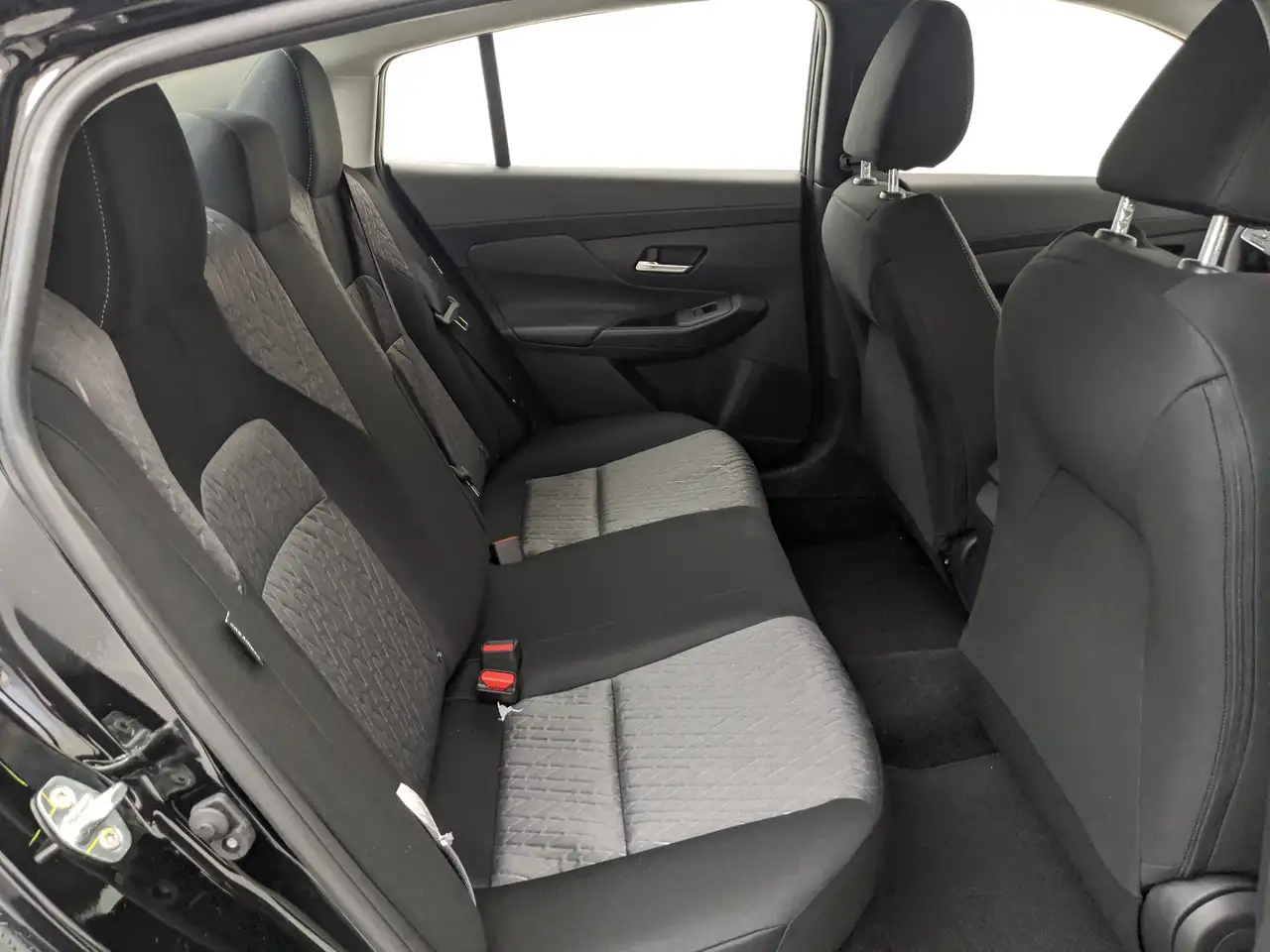 Nissan Sentra снимка Nissan Sentra