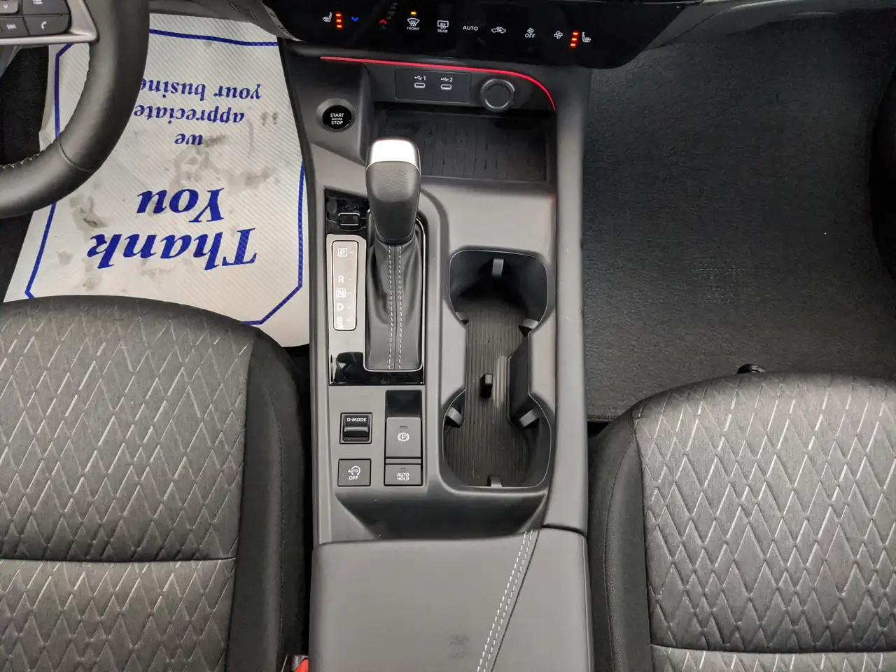 Nissan Sentra снимка Nissan Sentra