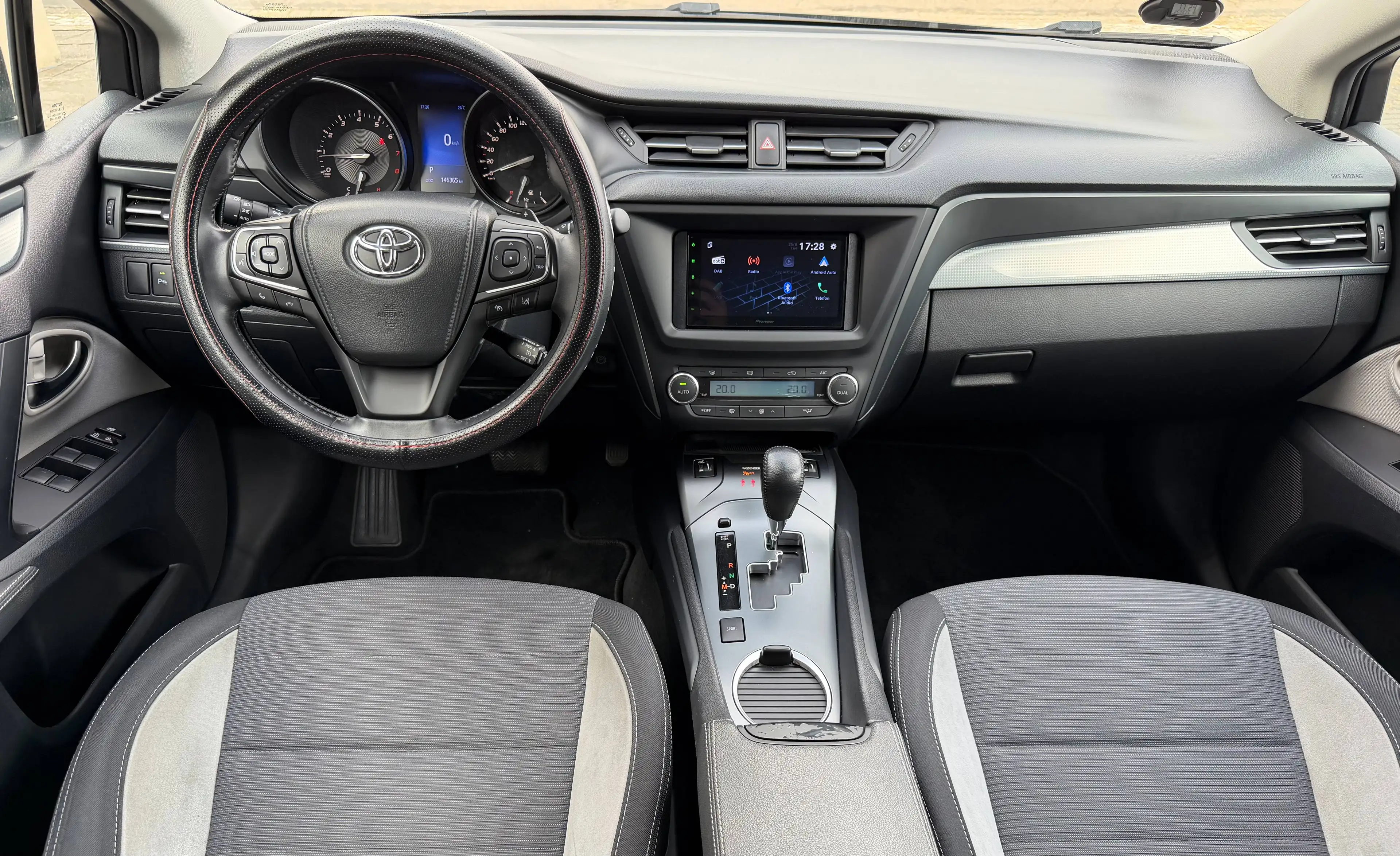 Toyota Avensis Team D AUTOMATIK /TEMPOMAT/NAVI/KAMERA / GARANTIE/FINANZIERUNG — photo 9