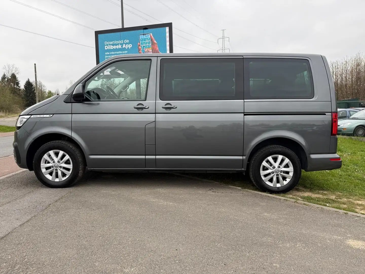 Volkswagen T6.1 Caravelle 2.0 TDi SCR BMT Comfort. 9Pl. DSG (EU6d) Gris - 2