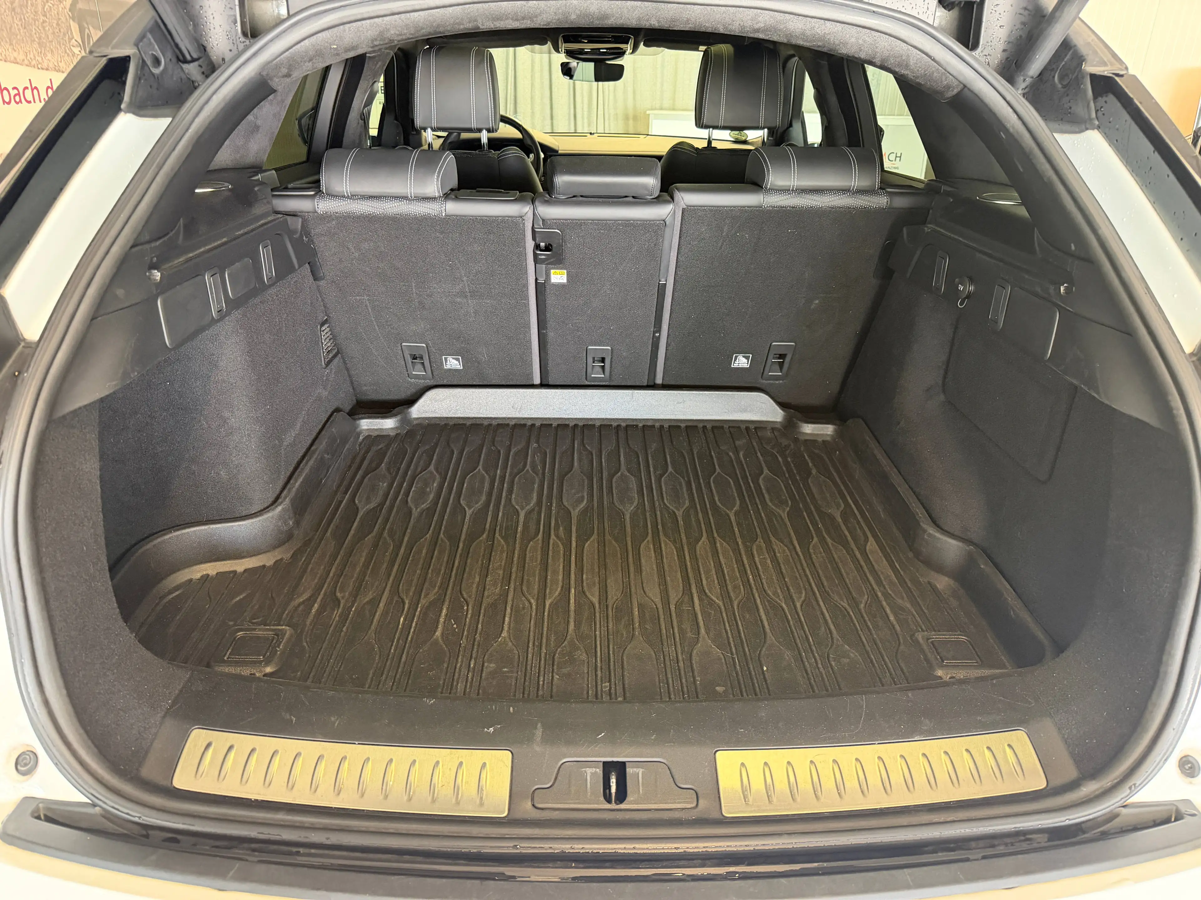Land Rover Range Rover Velar SV Autobiography Dynamic Edition — photo 14
