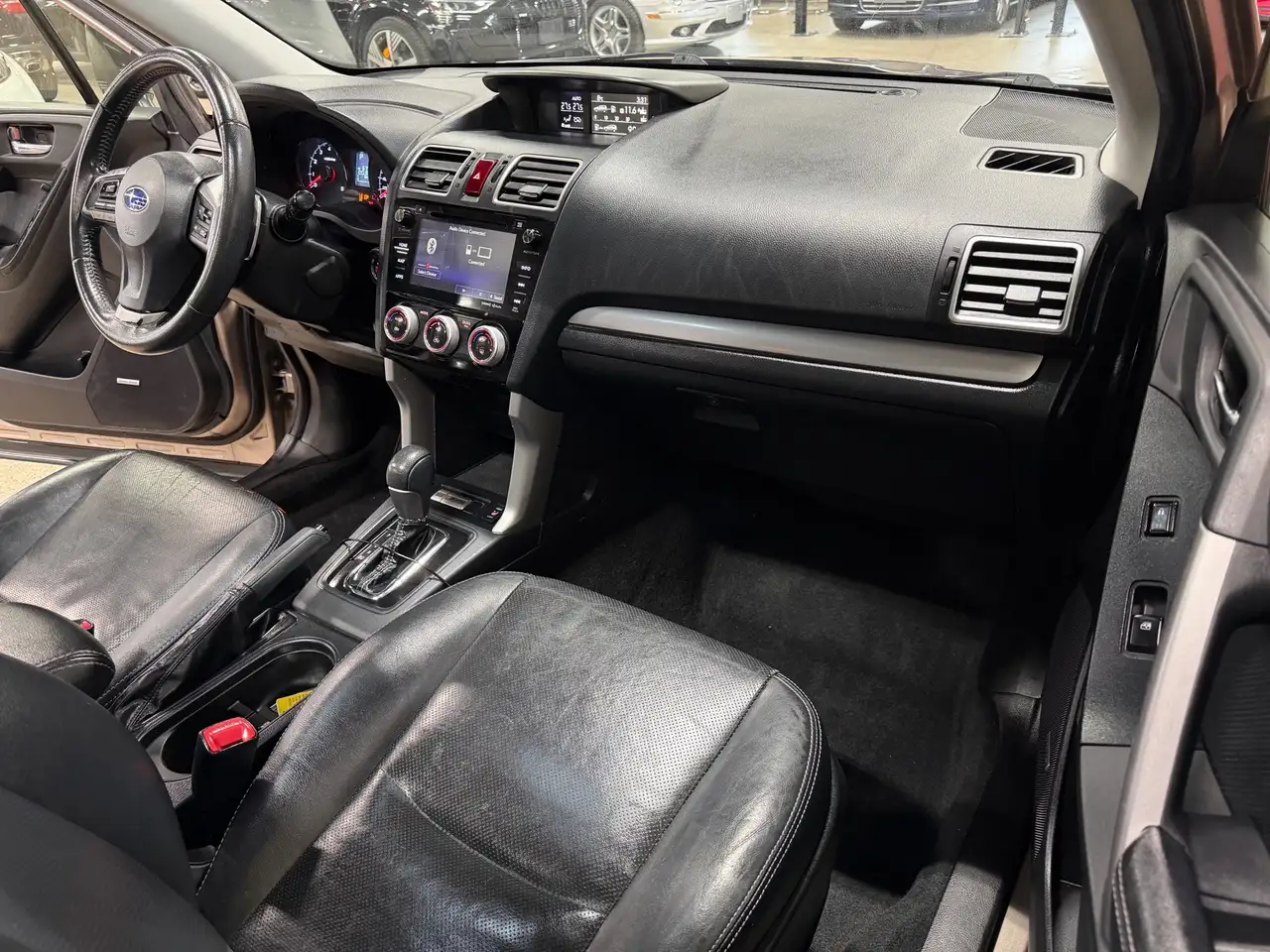 Subaru Forester снимка Subaru Forester