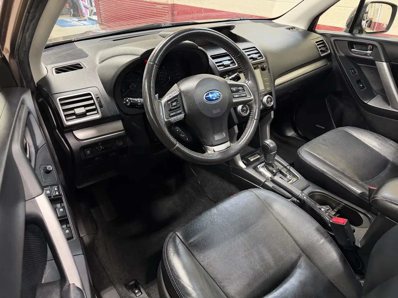 Subaru Forester снимка Subaru Forester