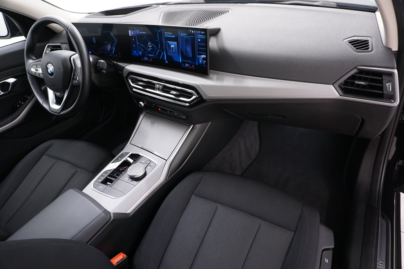 BMW 318 d // Standheizung // Head up Display // — photo 21
