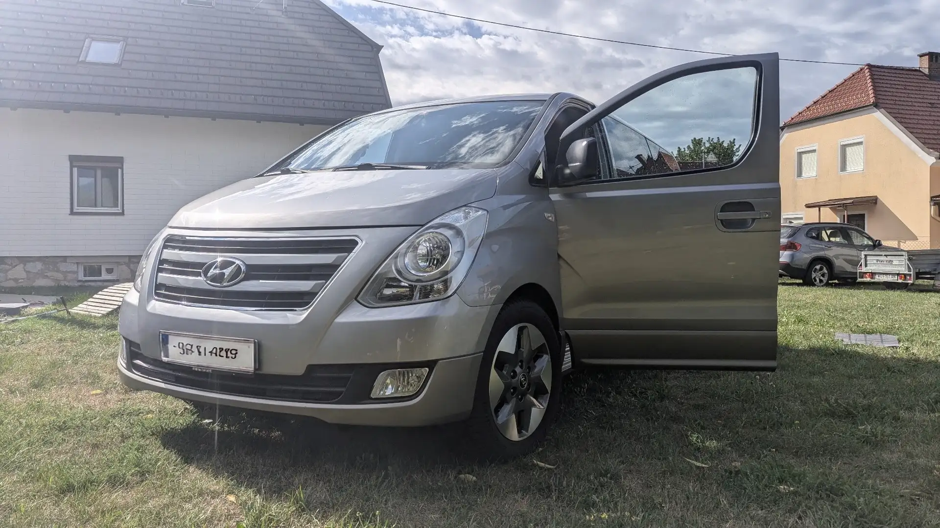 Hyundai Starex 2,5 CRDi Comfort - 1