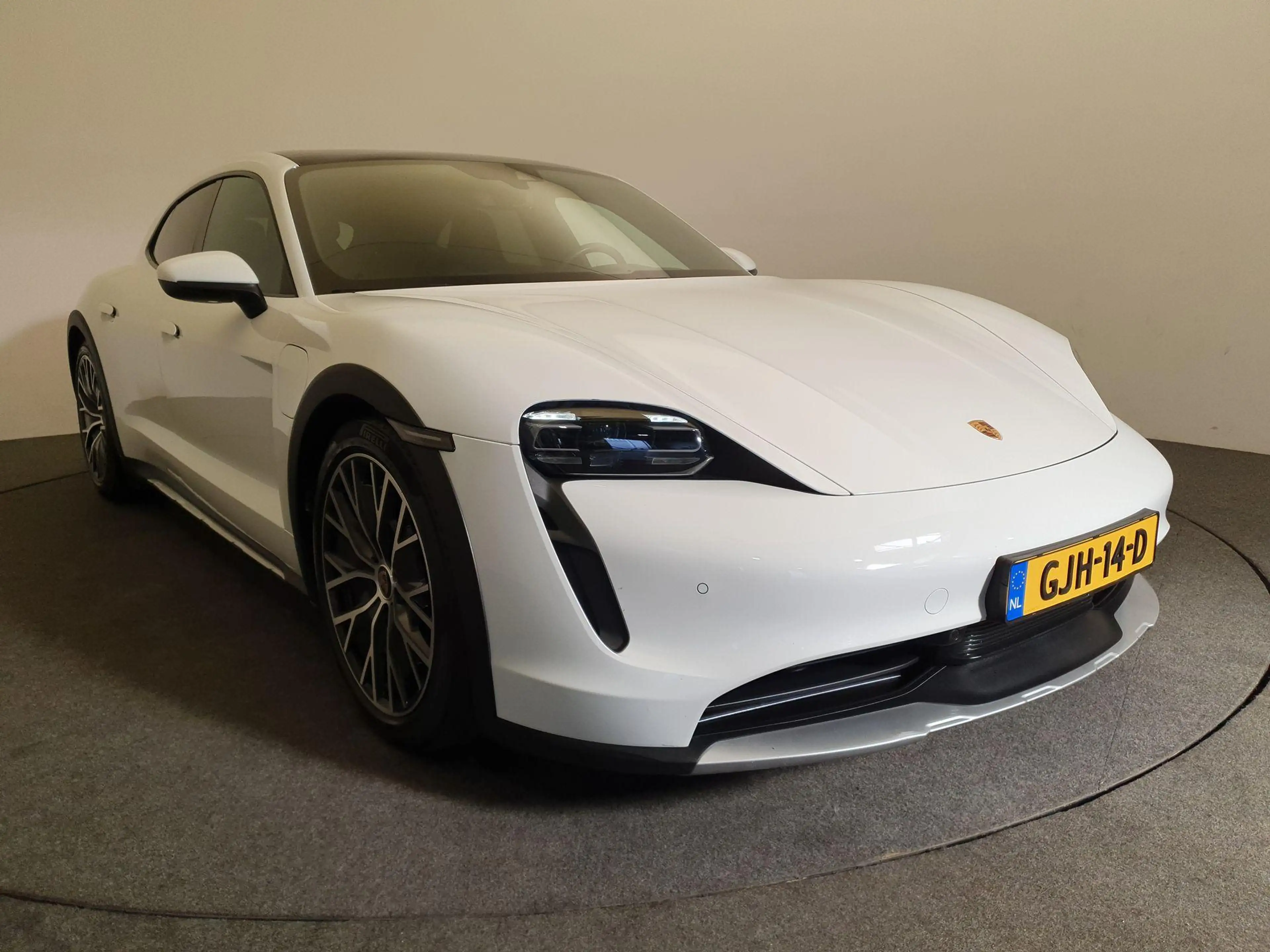 Porsche Taycan Cross Turismo 4 93 kWh Bose, Warmtepomp, Panoramad — photo 5