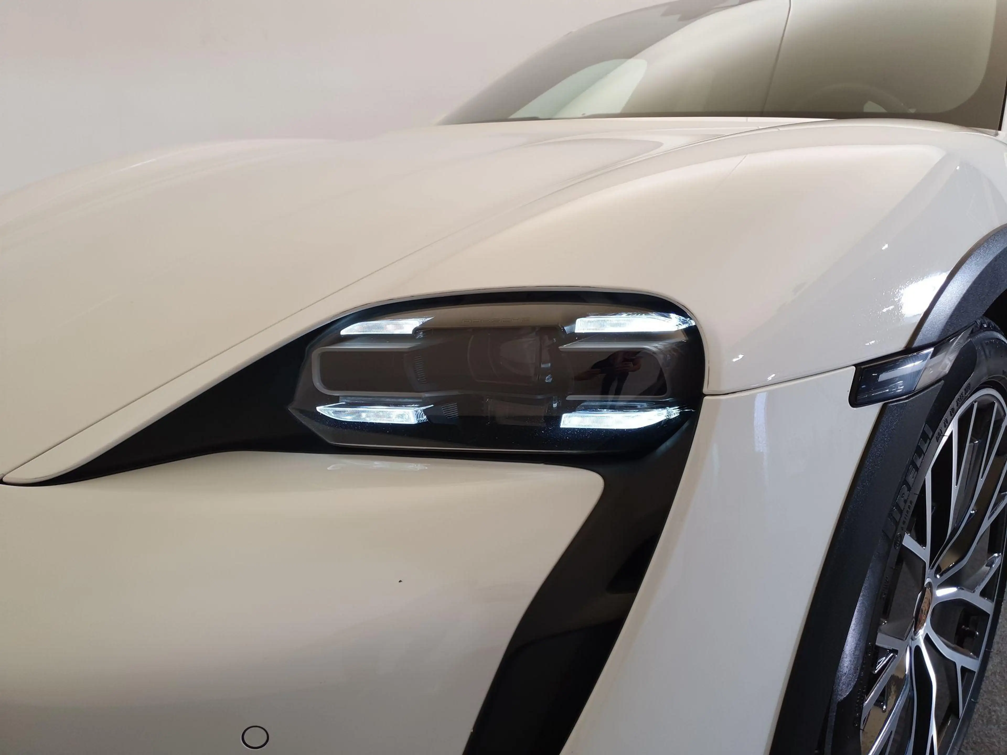 Porsche Taycan Cross Turismo 4 93 kWh Bose, Warmtepomp, Panoramad — photo 9