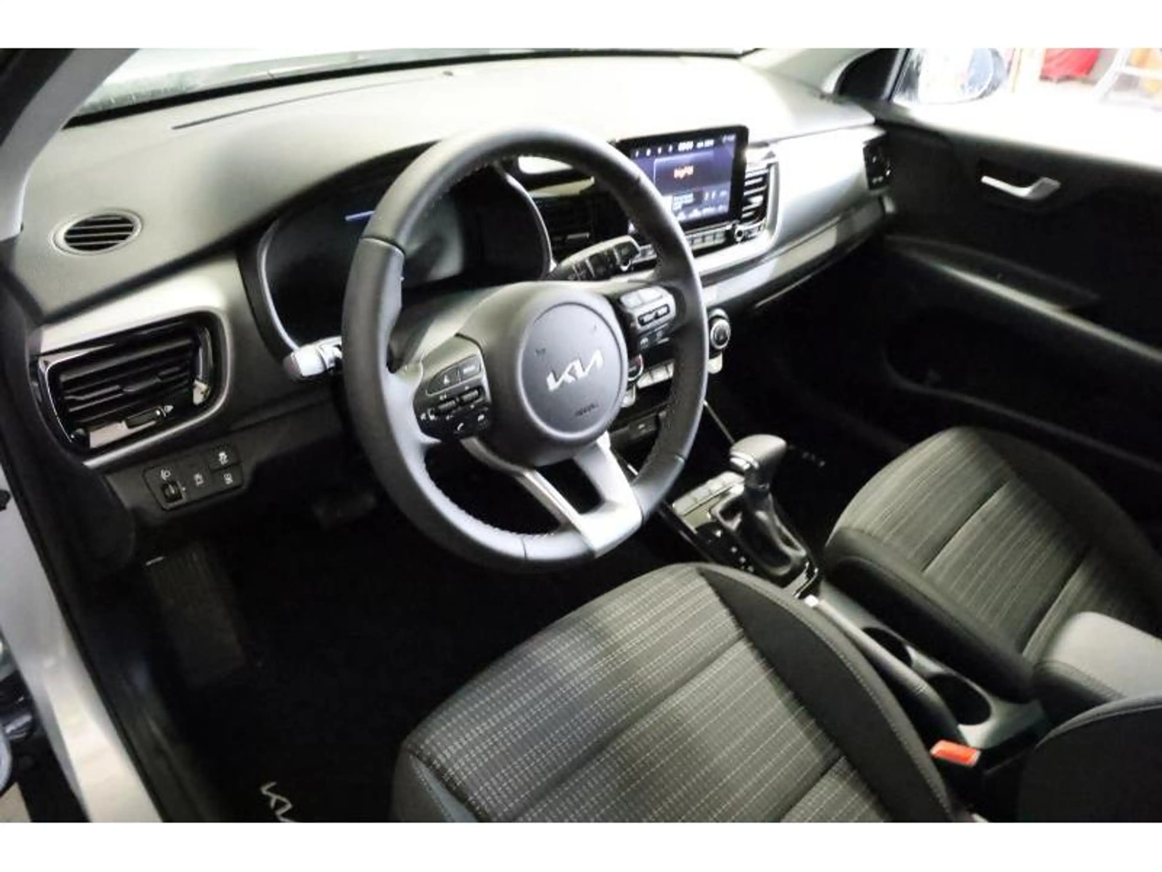 Kia Stonic MY25 — photo 12