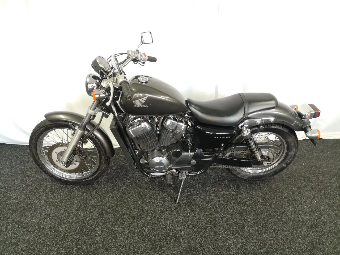 Honda VT 750 750S Shadow - 2