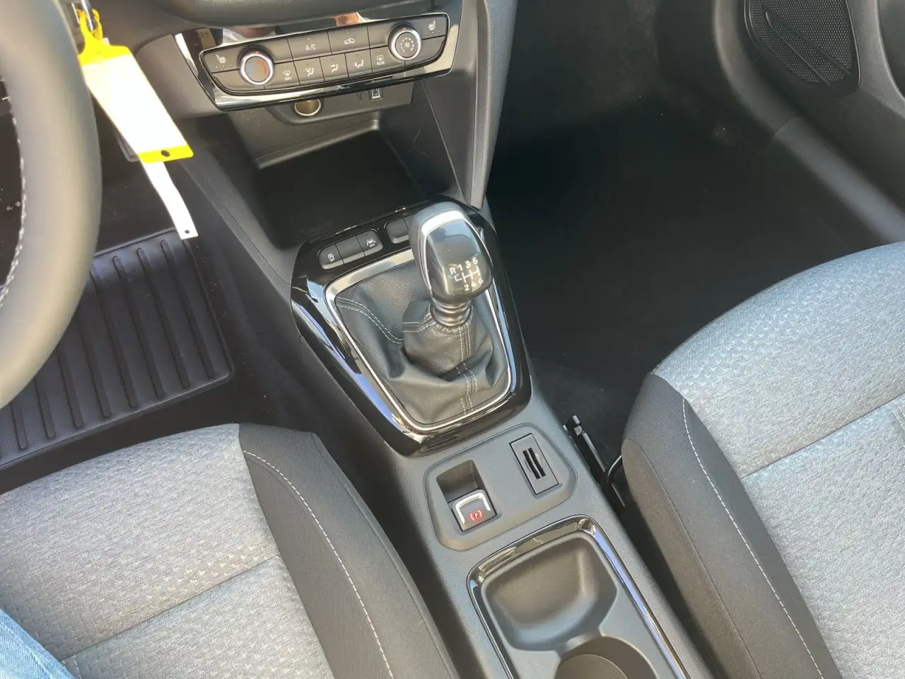 Opel Corsa F Edition 1.2 MT *Carplay/Sitzheizung/LED* 9