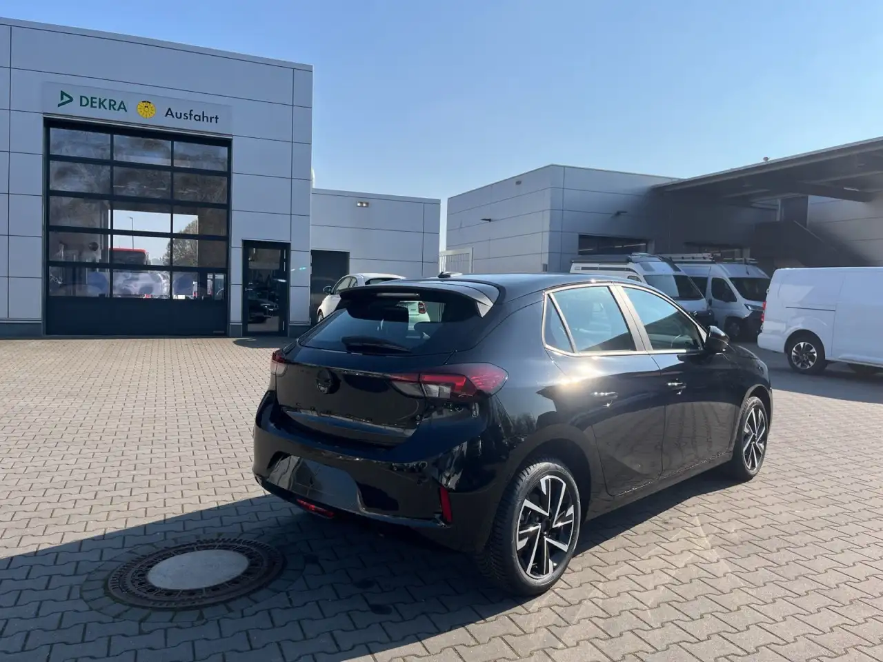 Opel Corsa F Edition 1.2 MT *Carplay/Sitzheizung/LED* 3