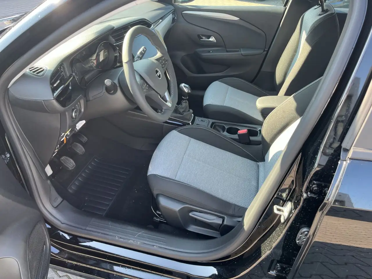 Opel Corsa F Edition 1.2 MT *Carplay/Sitzheizung/LED* 6