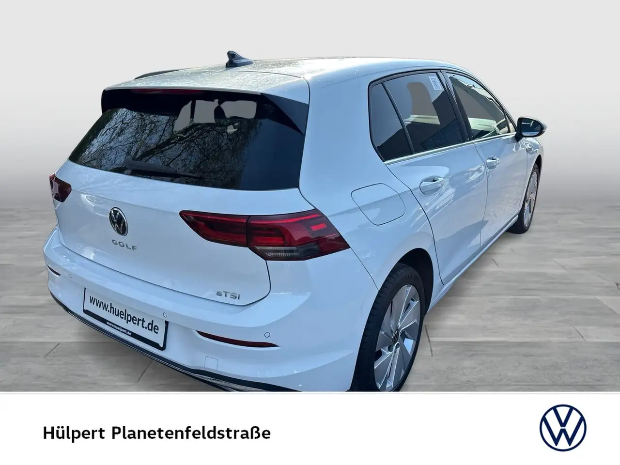 Volkswagen Golf VIII 1.5 eTSI STYLE CAM ACC CARPLAY LM17 4