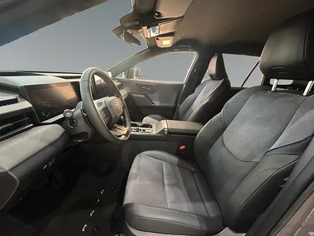 Toyota Rav4 view 10