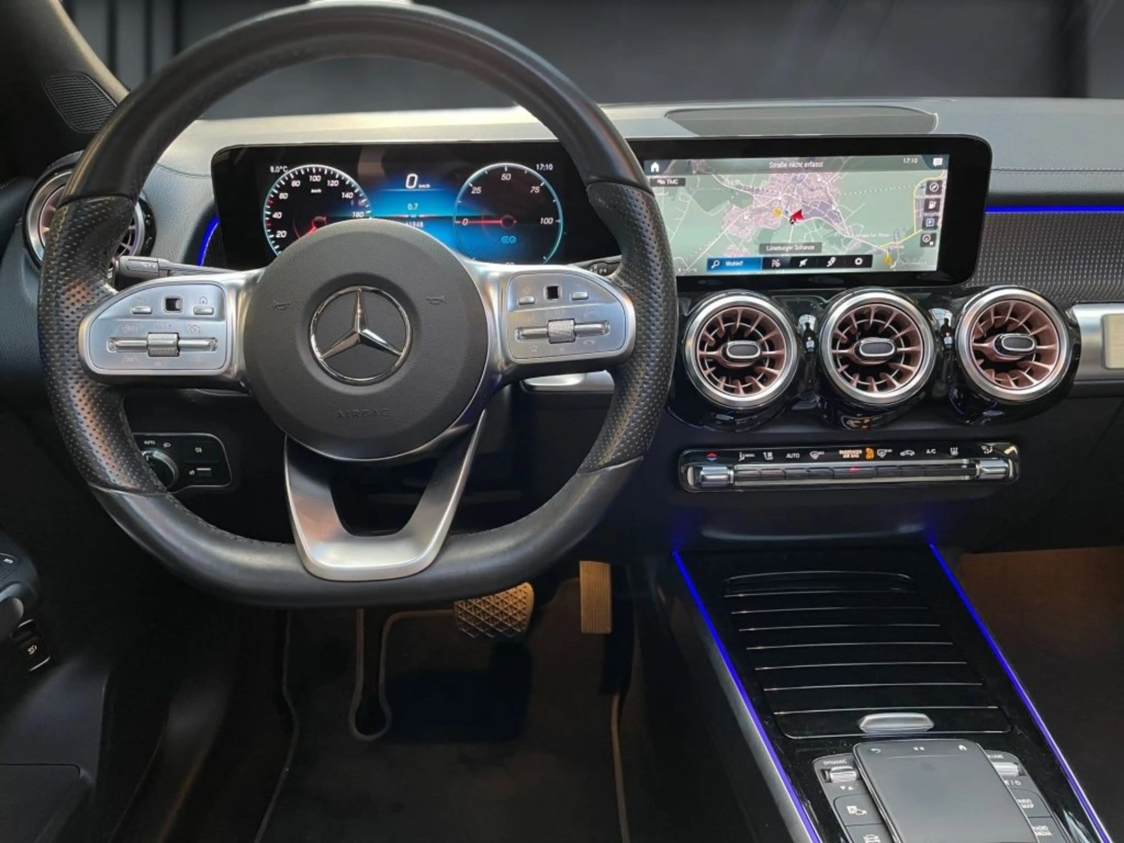 Mercedes-Benz EQB 250 ELECTRIC ART+Pano+Ambiente+Totwinkel+SHZ — photo 15