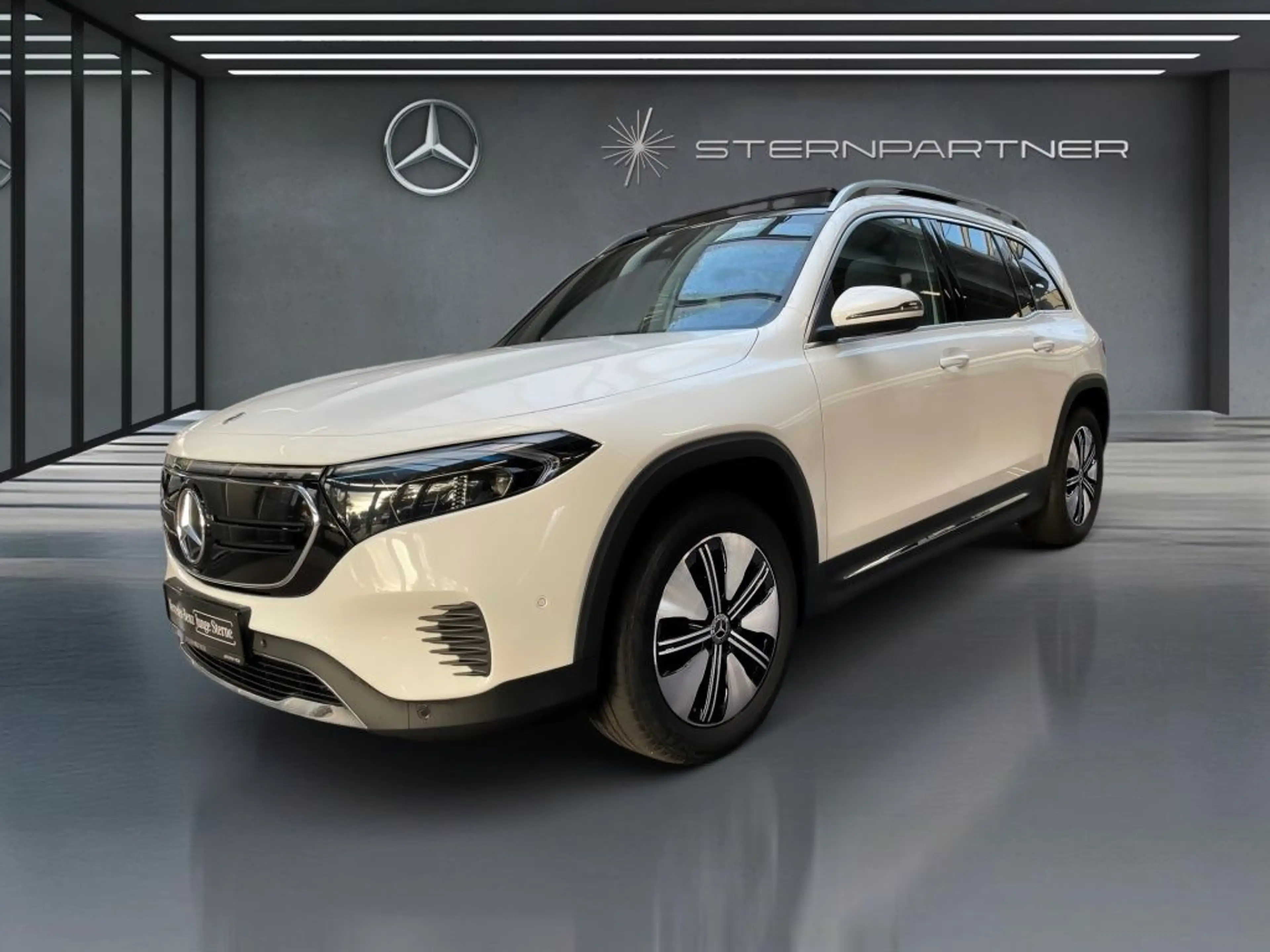 Mercedes-Benz EQB 250 ELECTRIC ART+Pano+Ambiente+Totwinkel+SHZ