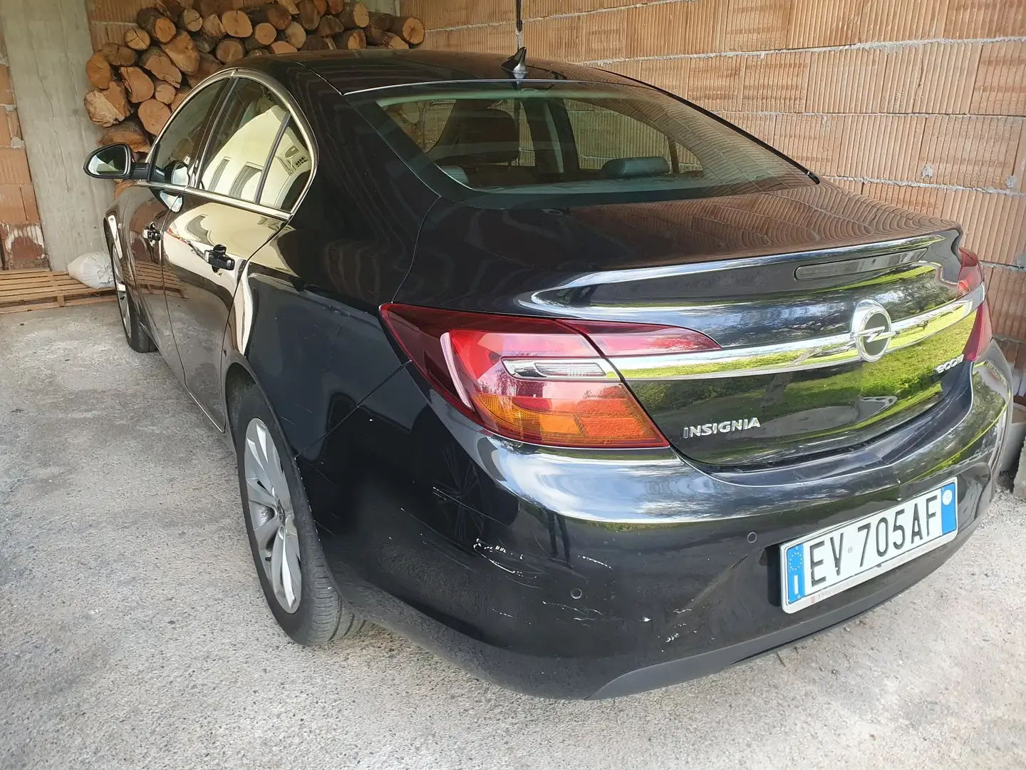 Opel Insignia 4p 2.0 cdti Cosmo 99gr 140cv Nero - 2