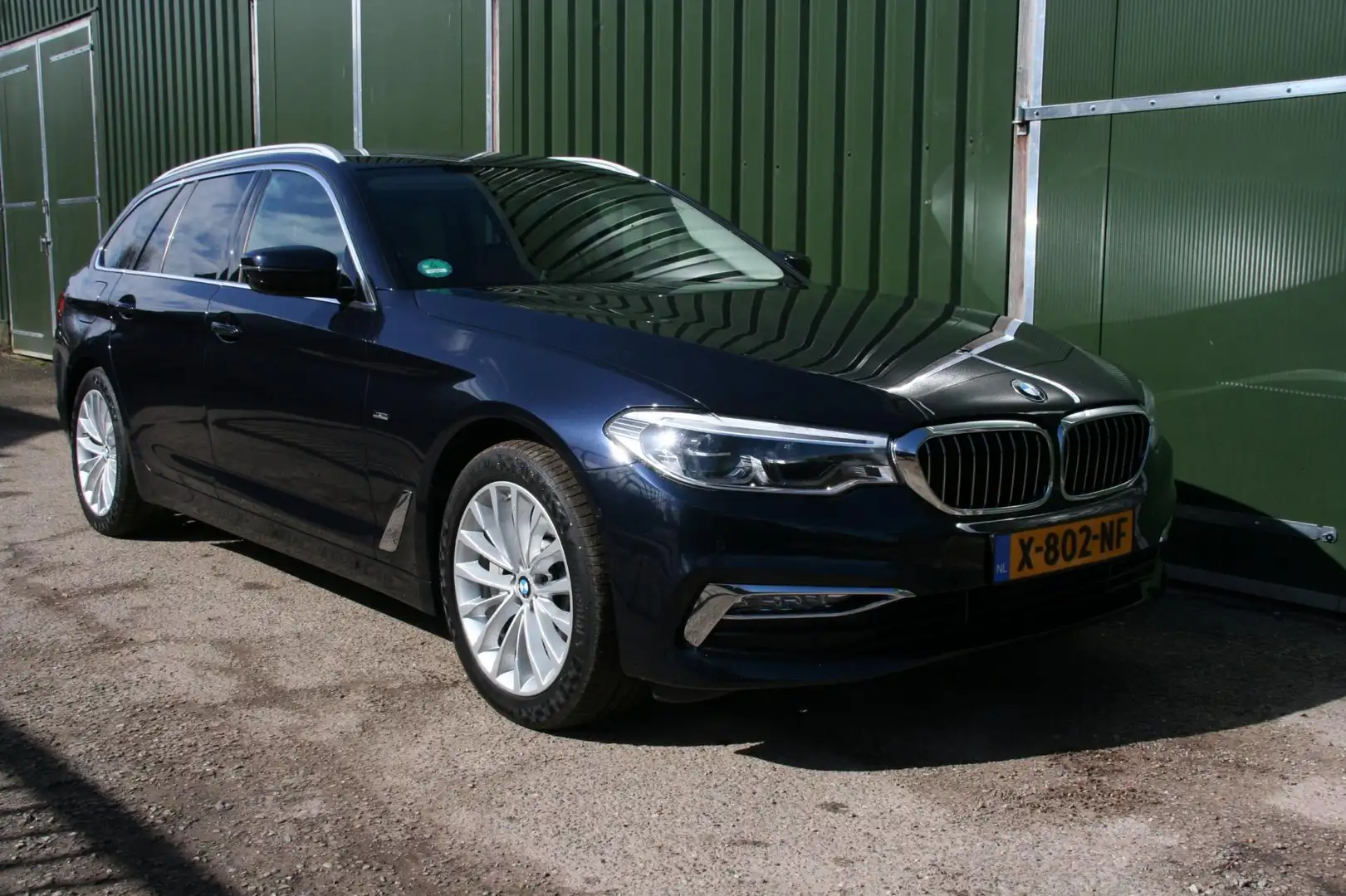 BMW 530 5-serie Touring 530i xDrive High Executive, LEER, Blauw - 2