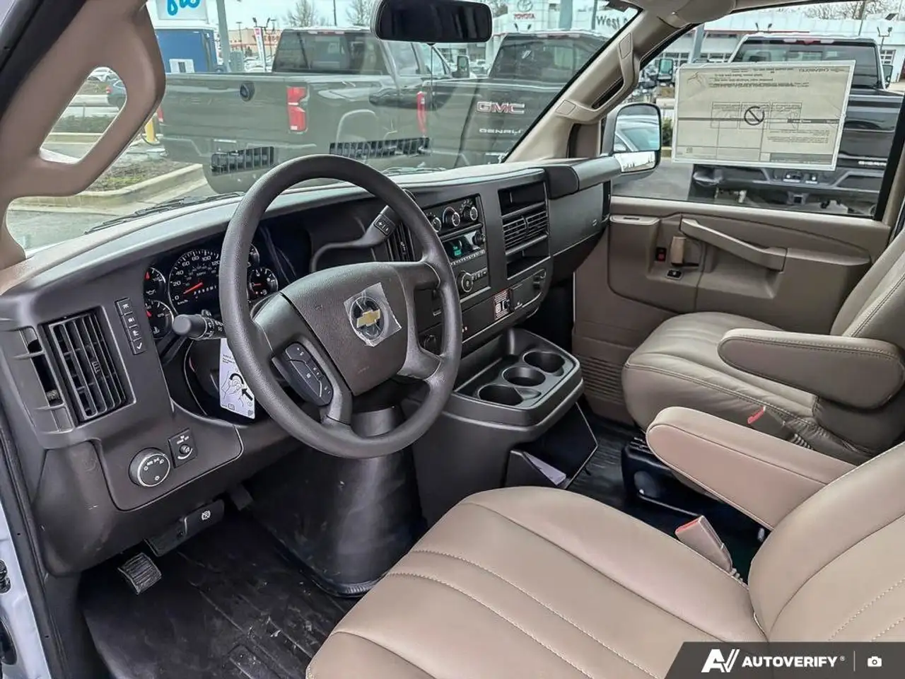 Chevrolet Express 2500 снимка Chevrolet Express 2500