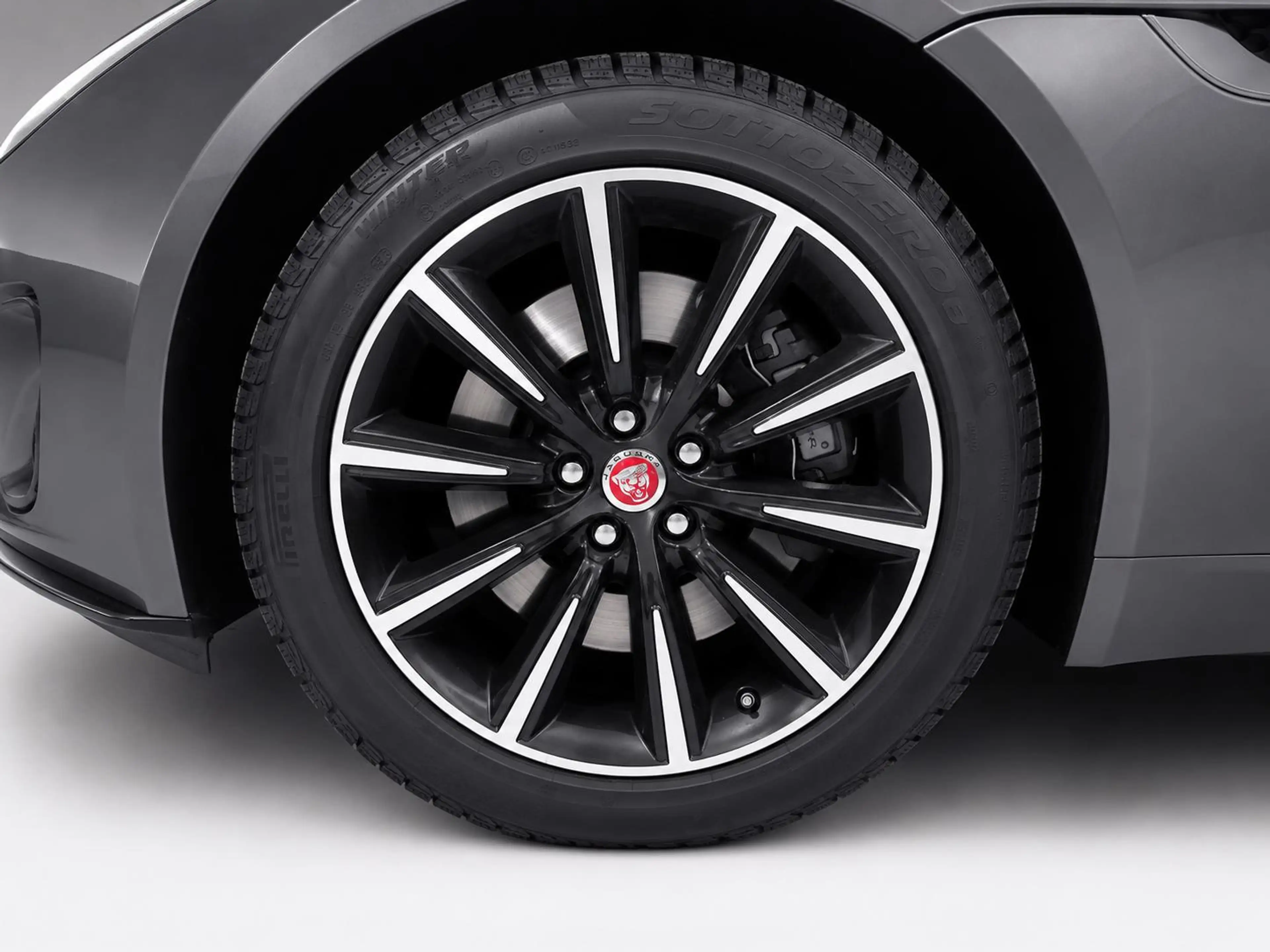 Jaguar F-Type 2.0T CruiseControl|Memory-Pack|Active -Spoiler|Led — photo 13