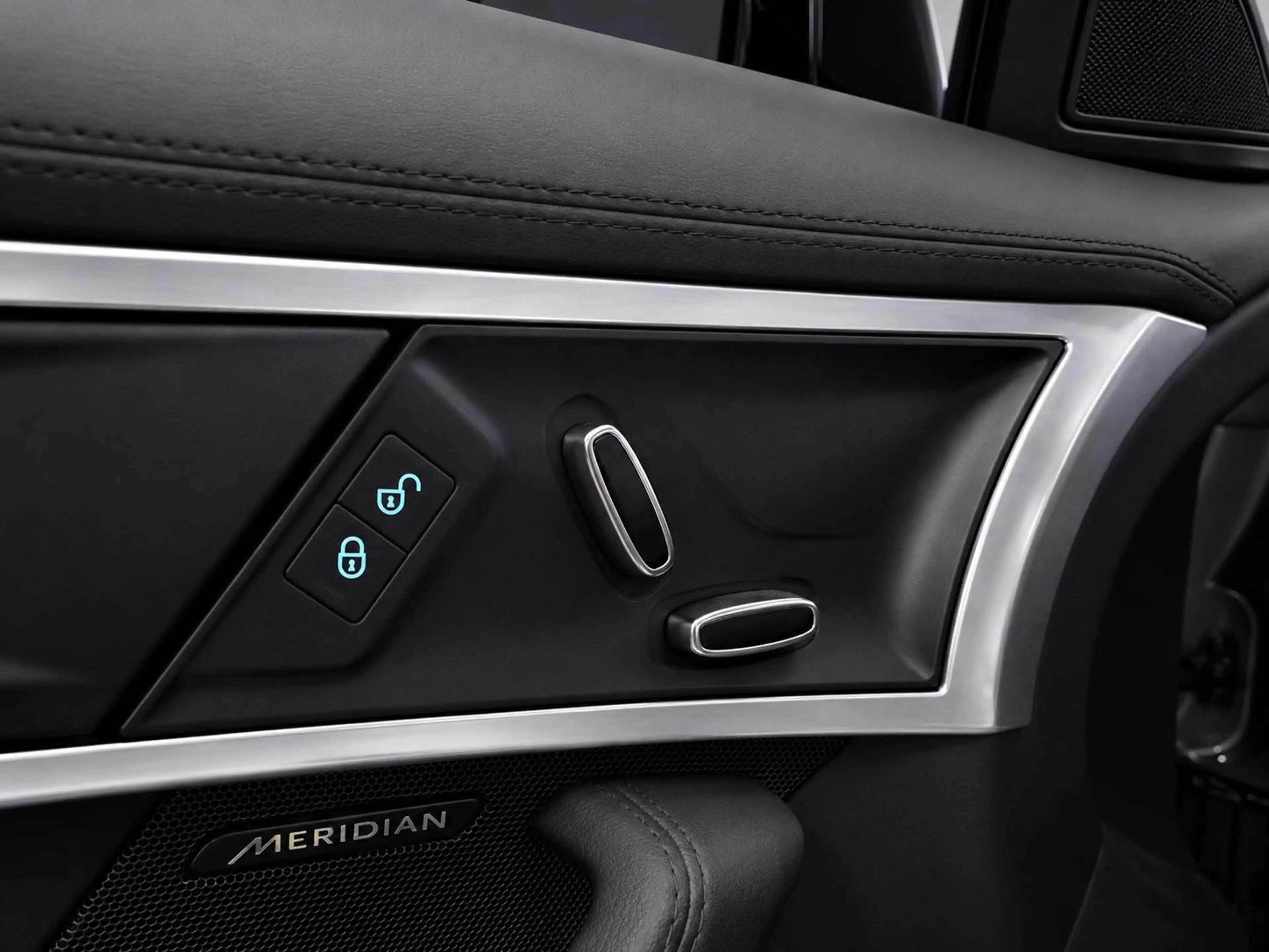 Jaguar F-Type 2.0T CruiseControl|Memory-Pack|Active -Spoiler|Led — photo 8