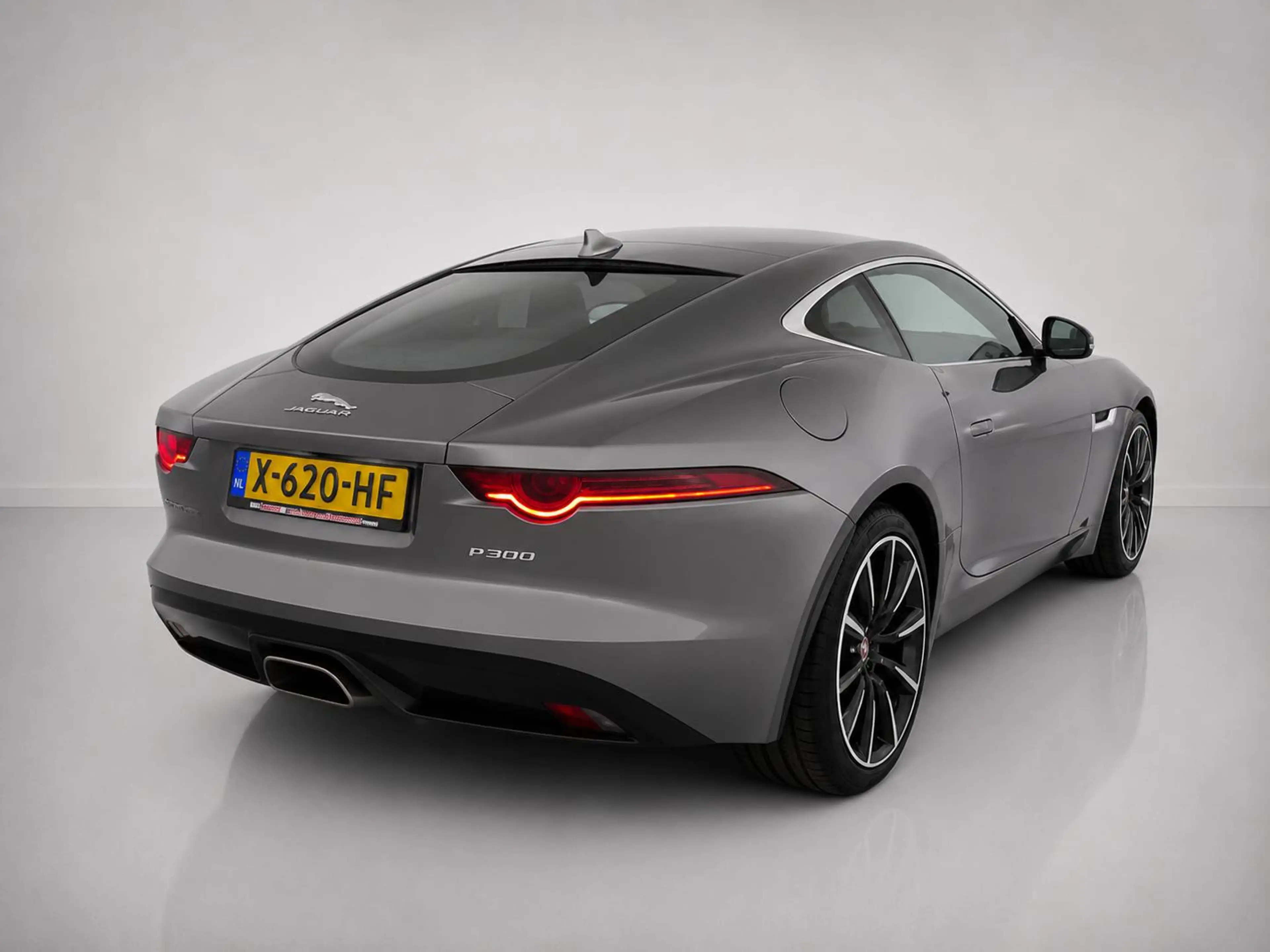 Jaguar F-Type 2.0T CruiseControl|Memory-Pack|Active -Spoiler|Led — photo 10