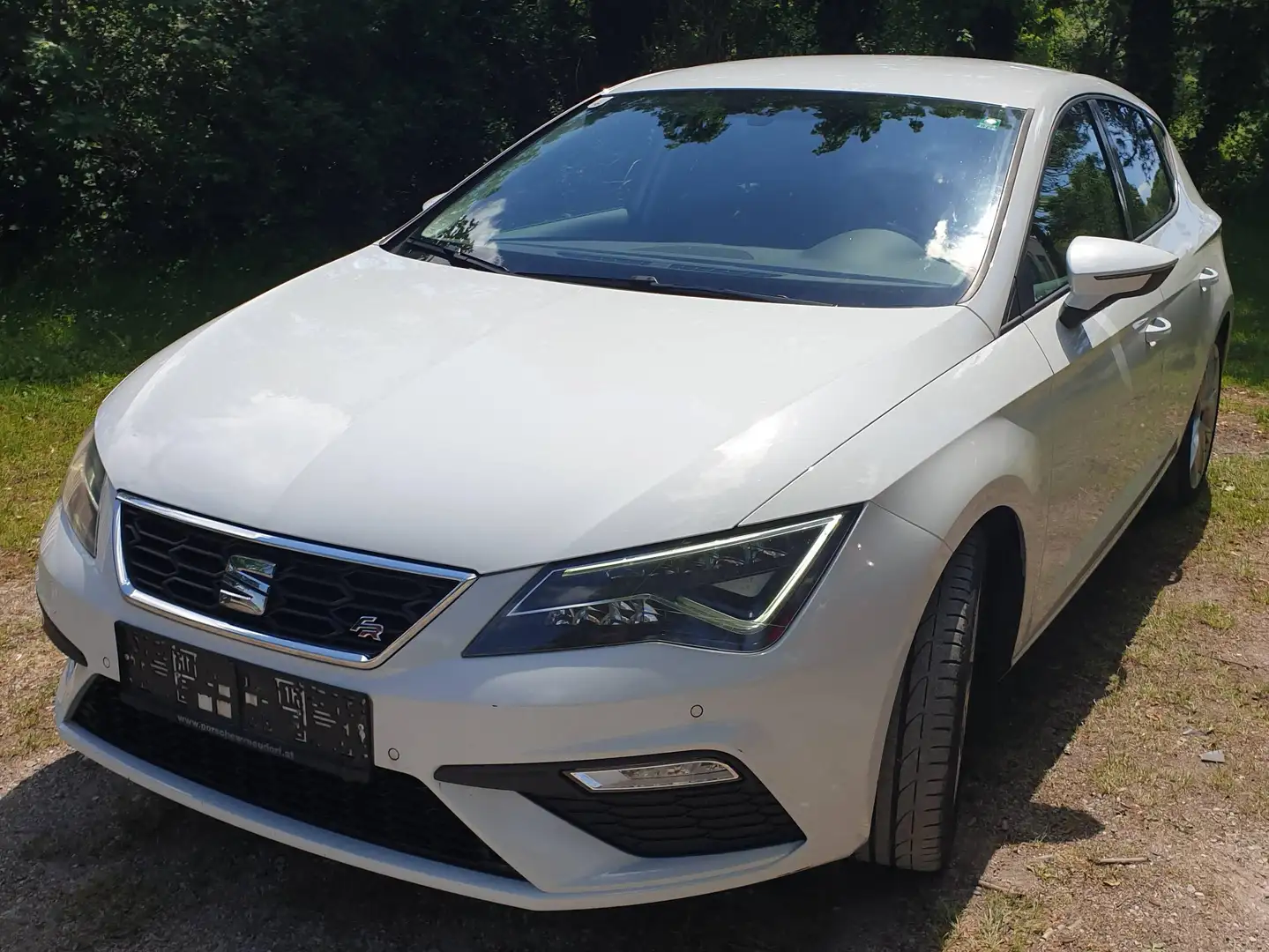 SEAT Leon Leon FR 1,4 TSI Start-Stopp FR Weiß - 2
