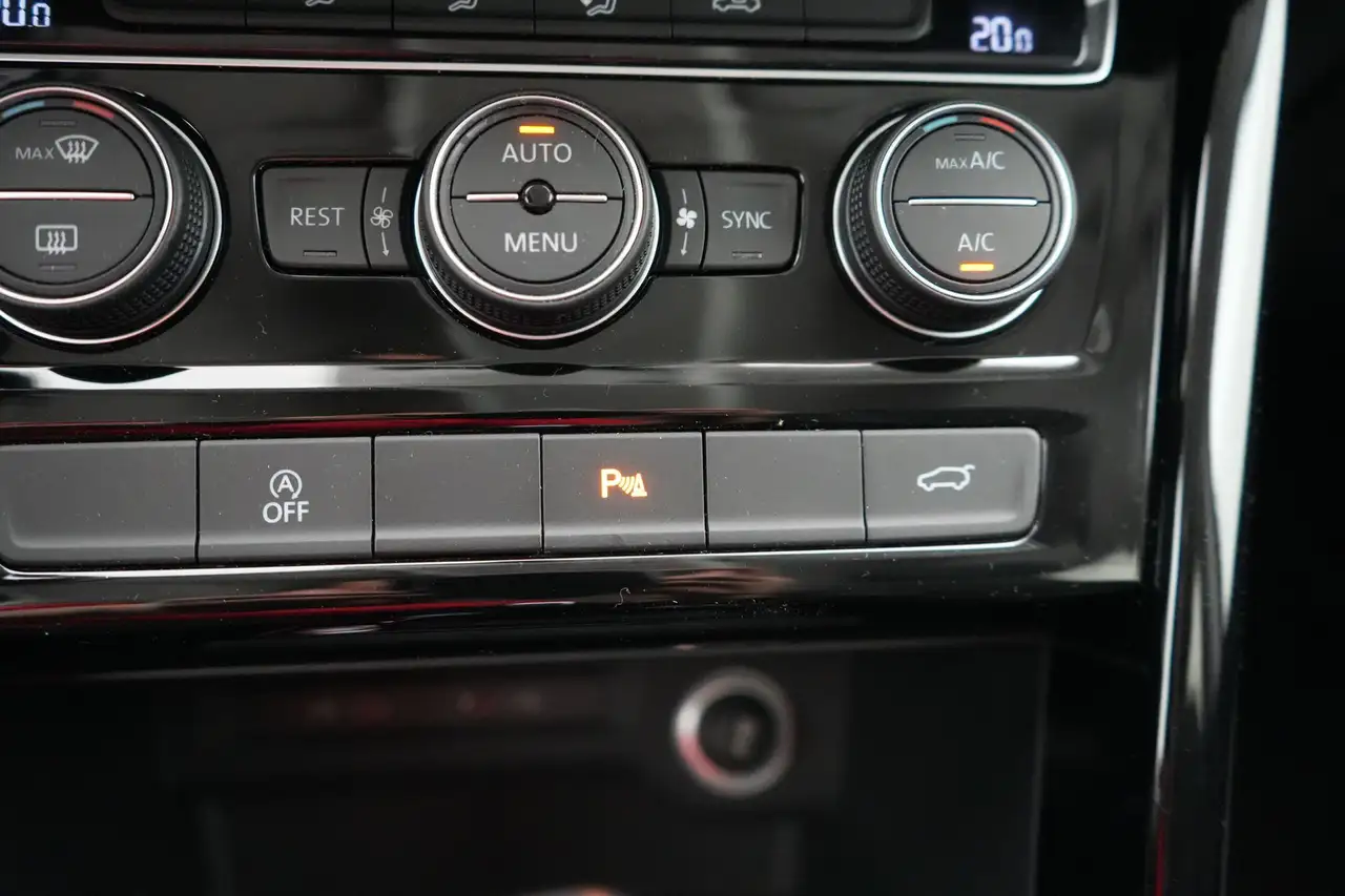 Volkswagen Touran 1.5 TSI Highline DSG ALCANTARA GPS PDC CAM Keyless, миниатюра 25