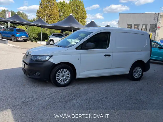 Volkswagen Caddy view 3