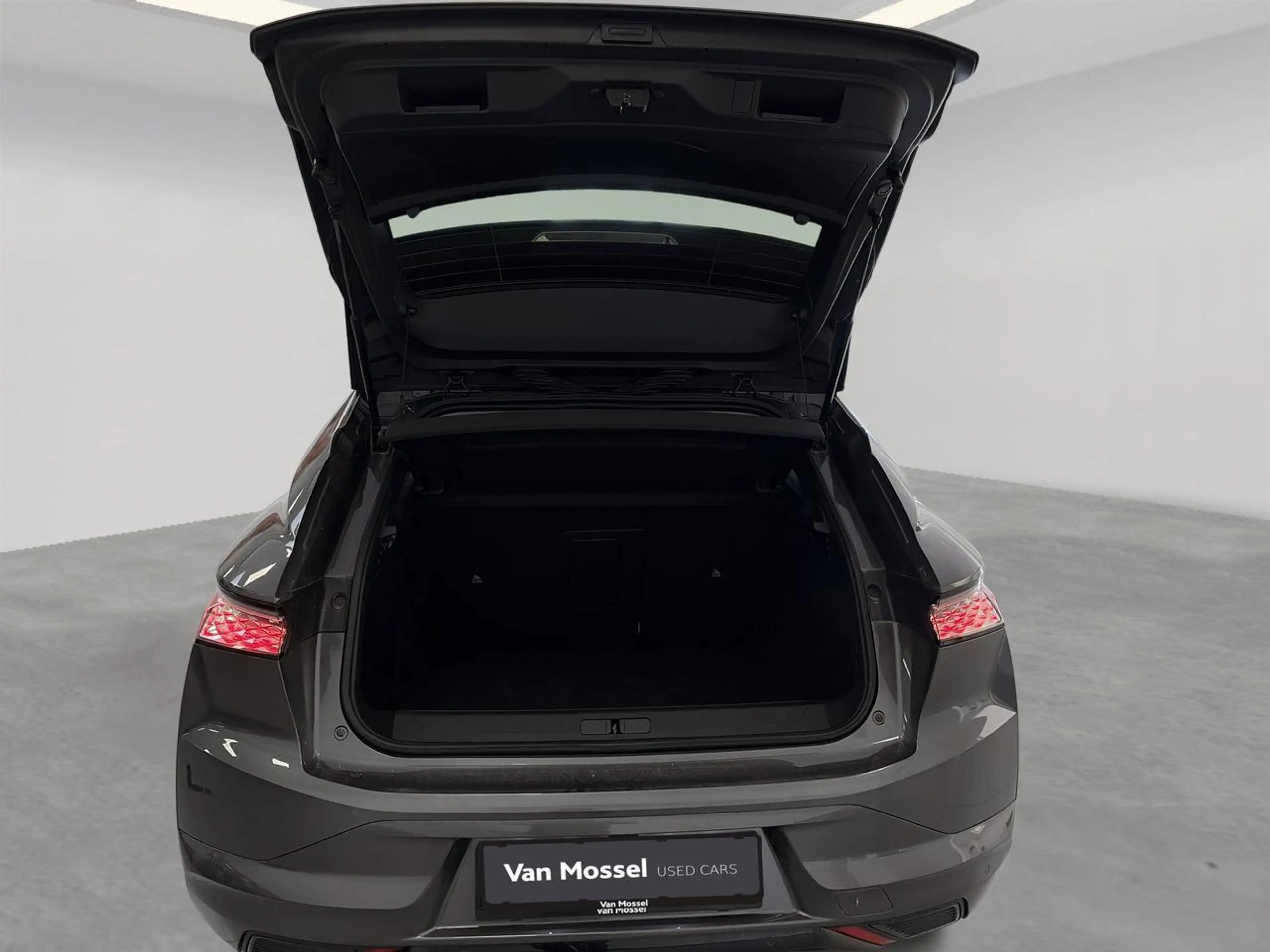DS Automobiles DS 4 HYBRID 145 Auto Etoile — photo 7