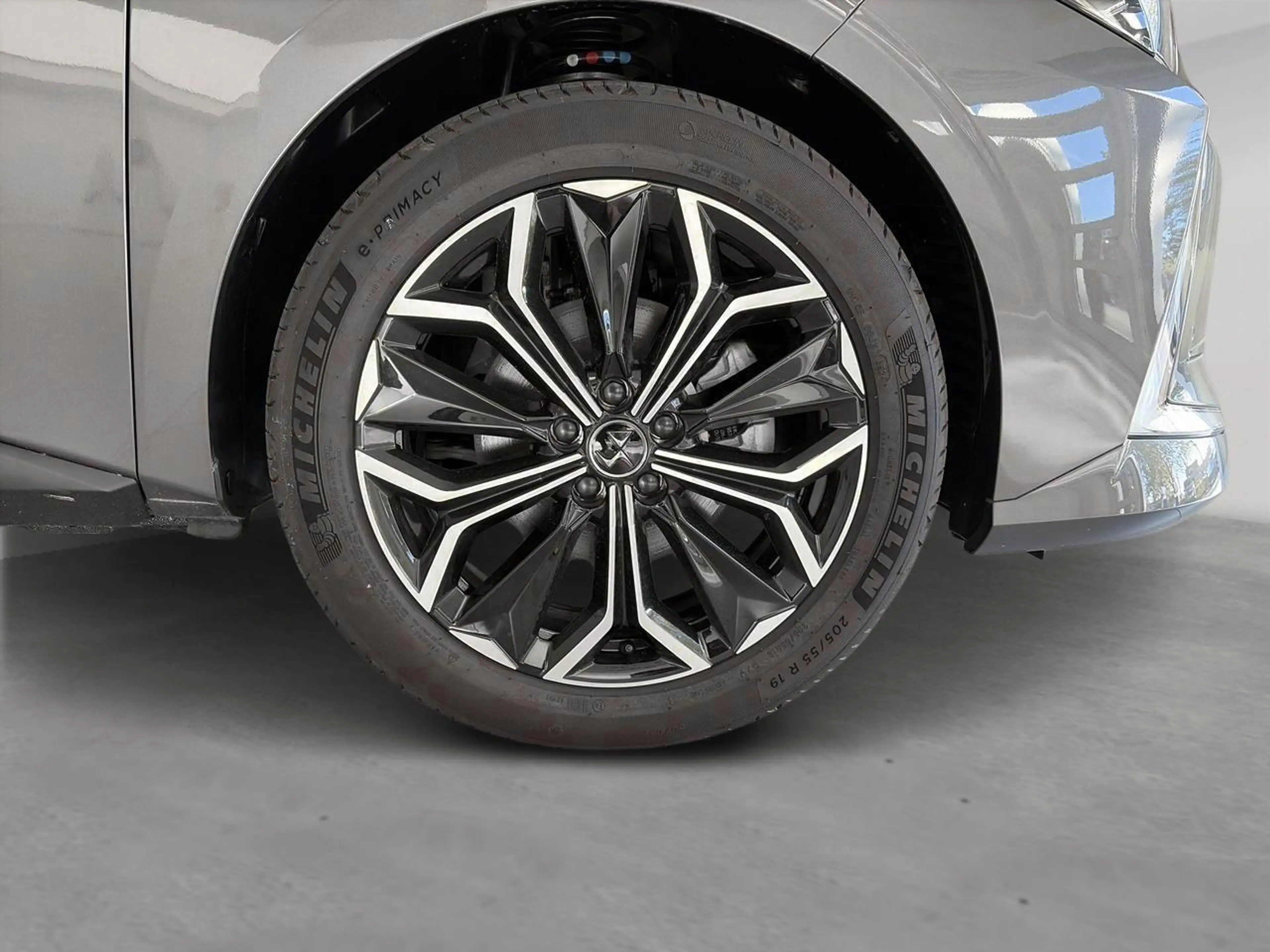 DS Automobiles DS 4 HYBRID 145 Auto Etoile — photo 6