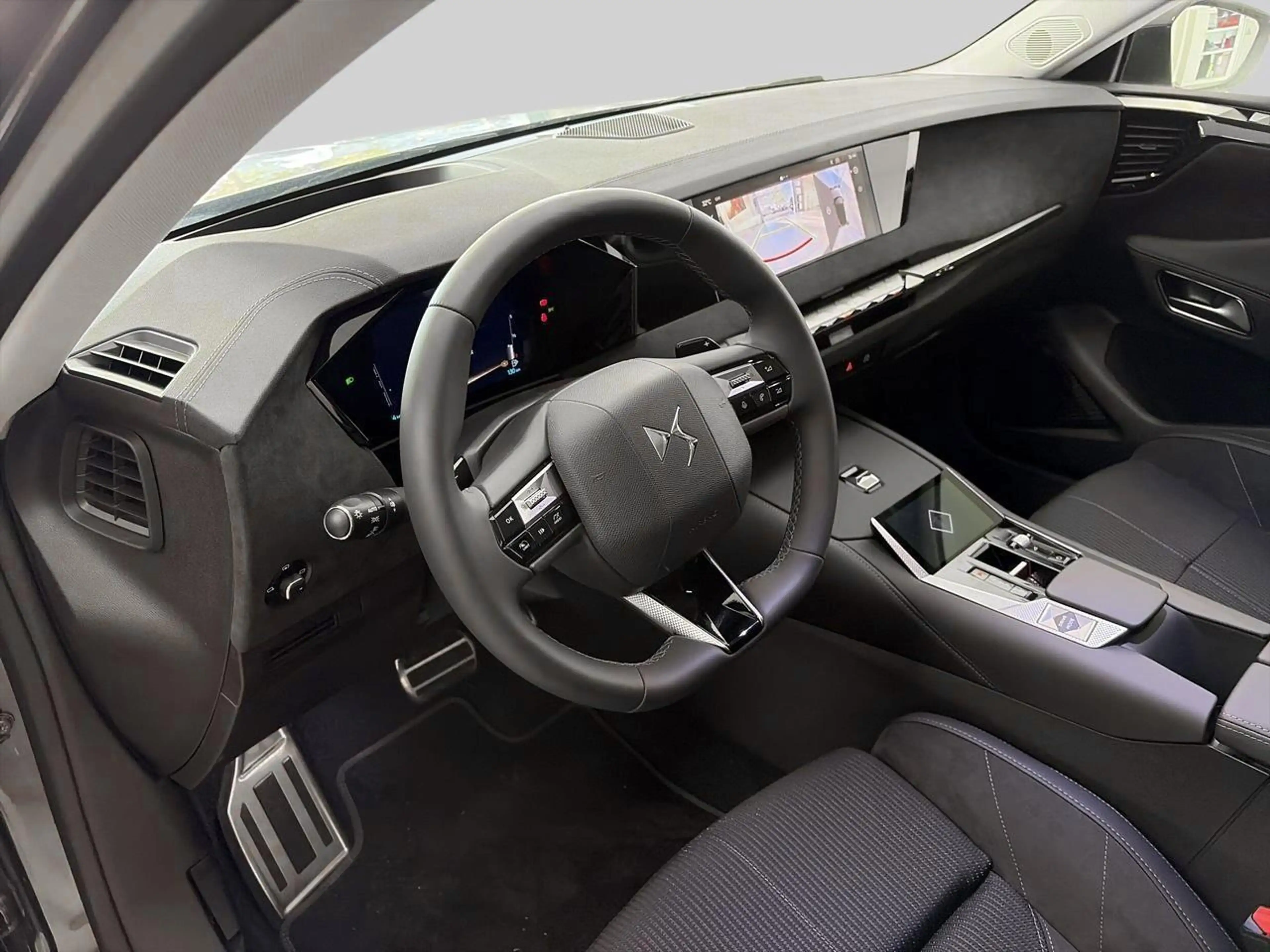 DS Automobiles DS 4 HYBRID 145 Auto Etoile — photo 9