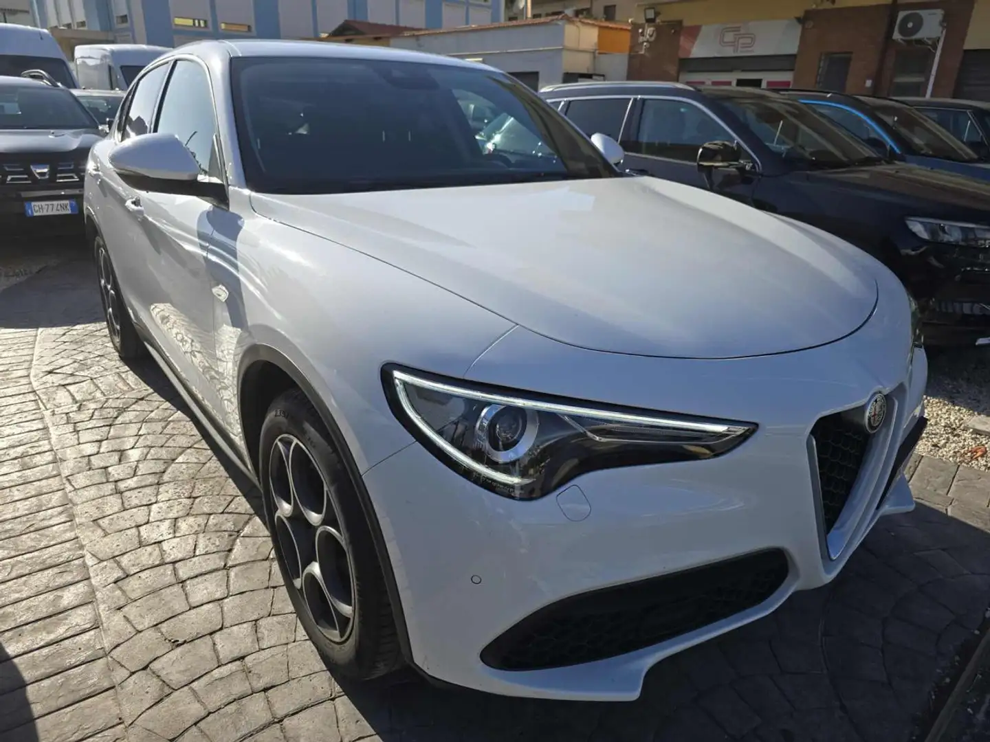 Alfa Romeo Stelvio 2.2 Turbodiesel 160 CV AT8 RWD Sport-Tech Blanc - 1
