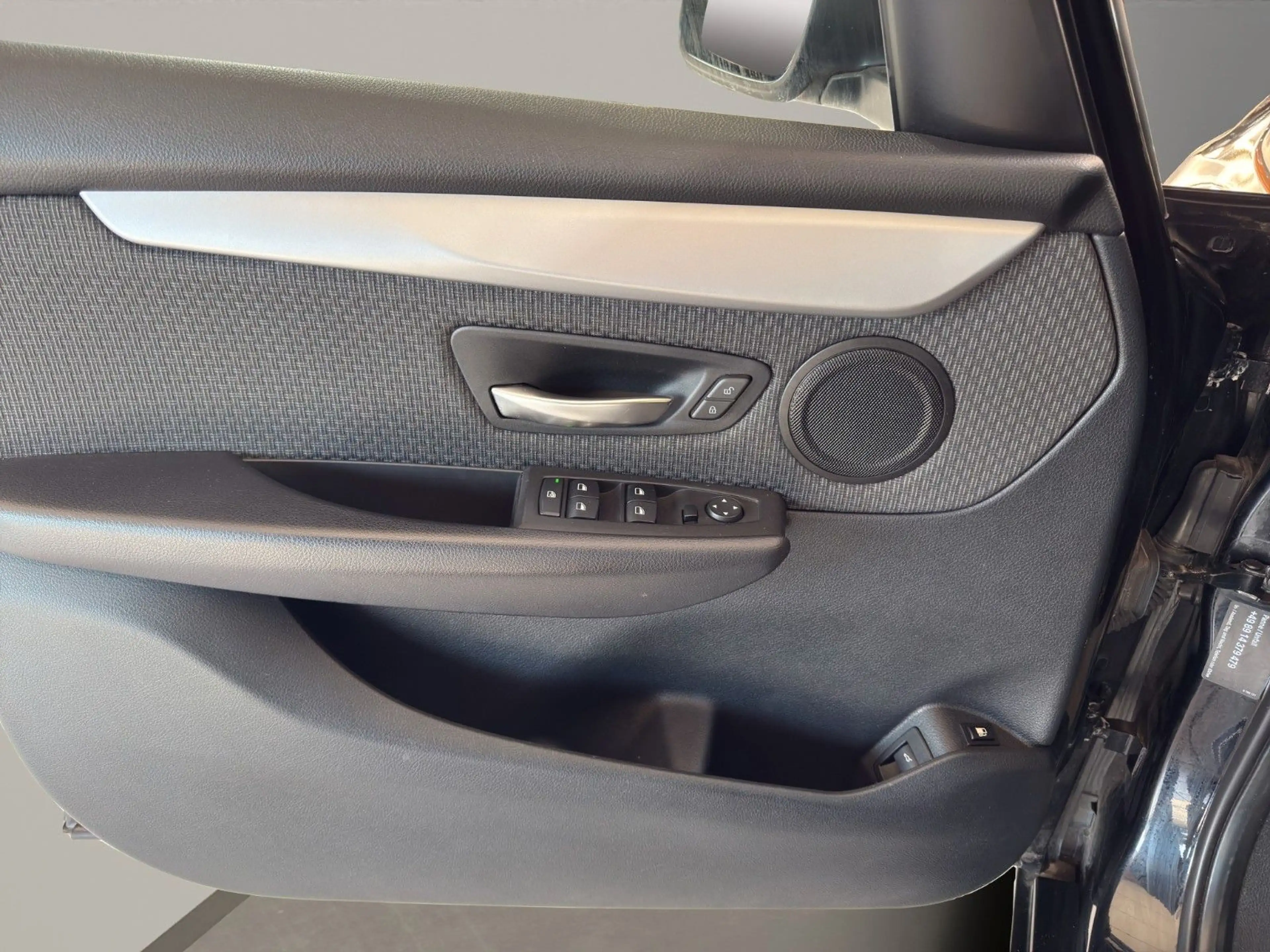 BMW 225 xe Advantage/HYBRID/SHZ/PDC/SD/PD/UVM.. — photo 9