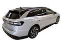 Volkswagen ID.7 Tourer Pro 210 kW PANORAMA WÄRMEPUMPE AHK DCC I... Silber - thumbnail 2
