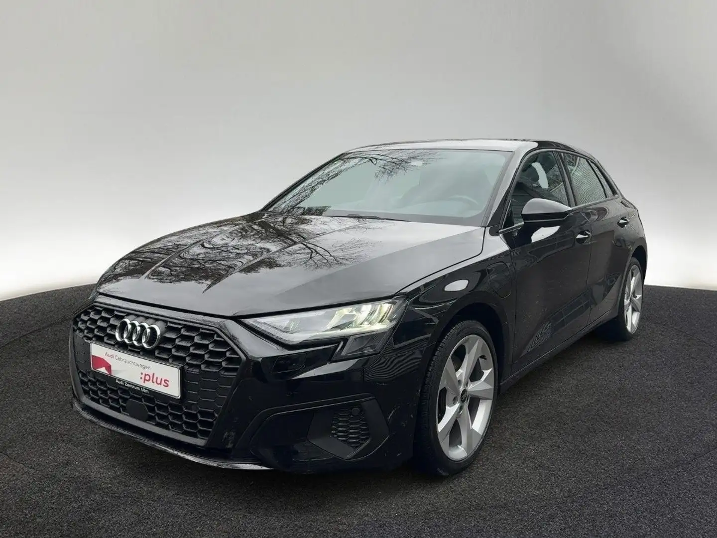 Audi A3 40 TFSI e 18 AHK LED NAV+ PDC SHZ Negro - 2