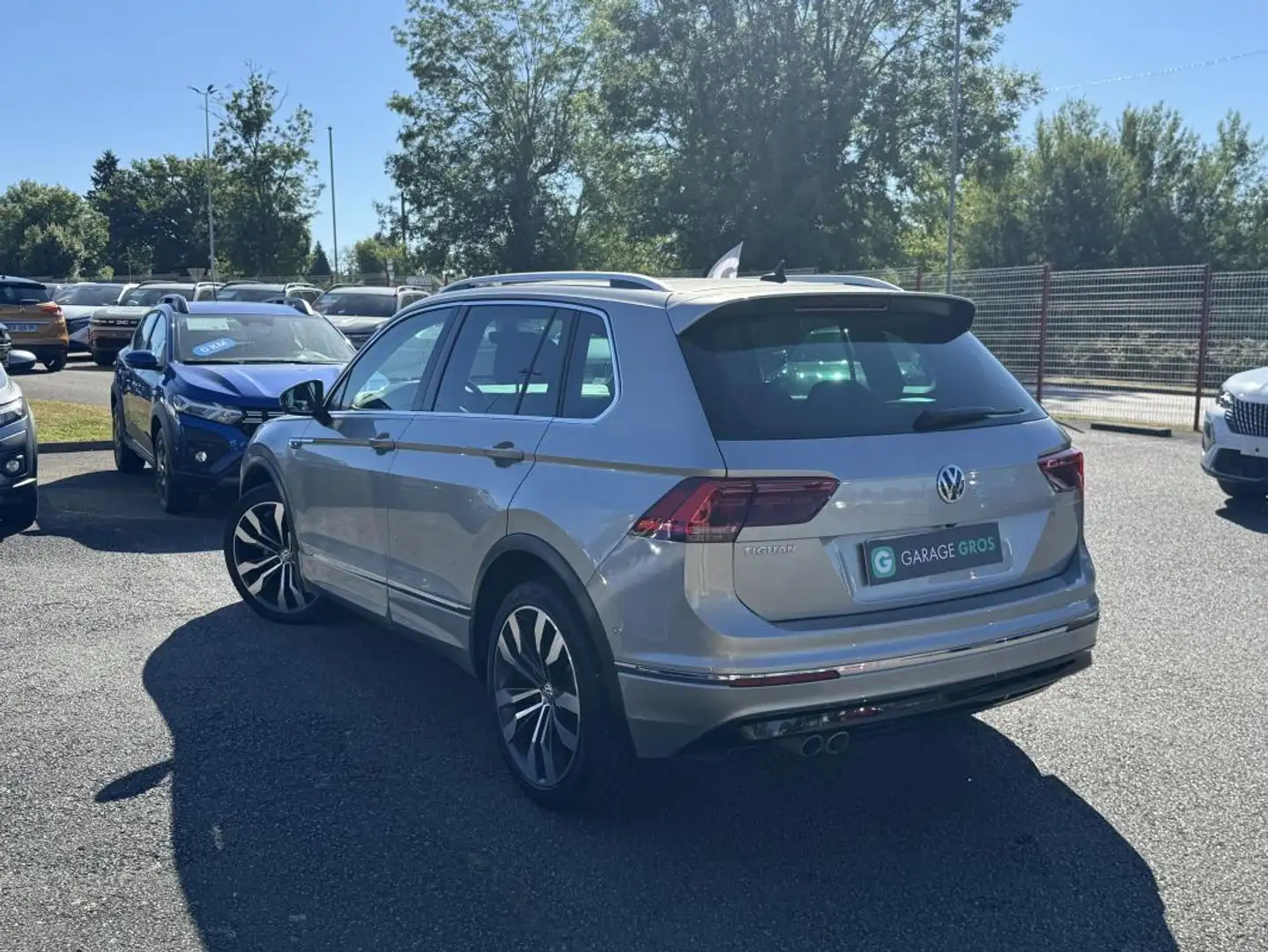Volkswagen Tiguan 2.0 TDI 150 Carat Gris - 2